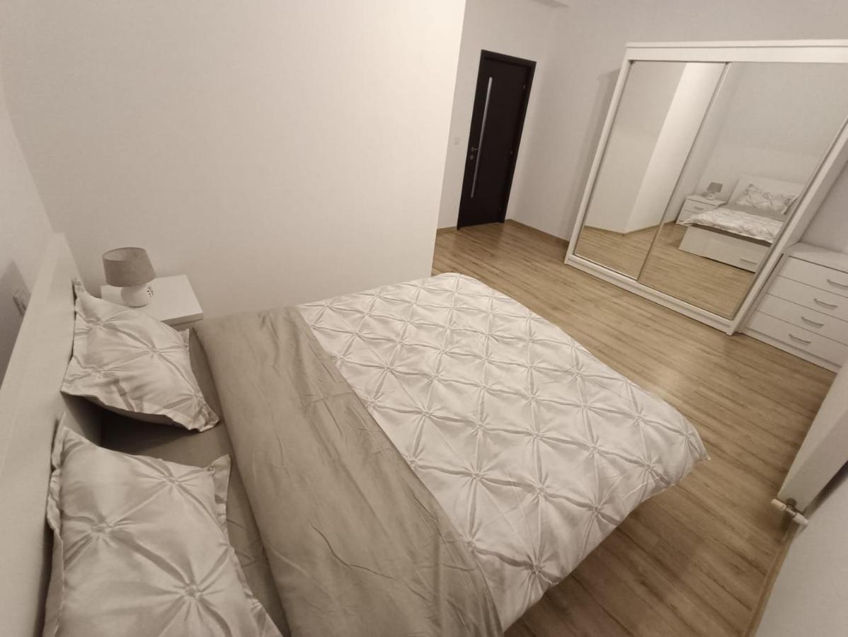 Moonlight Apartments Сибиу Экстерьер фото